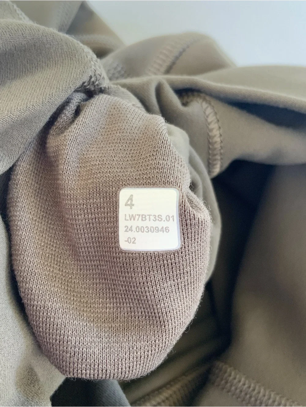 Lululemon Taupe Biker Shorts Size 4 LW7BT3S